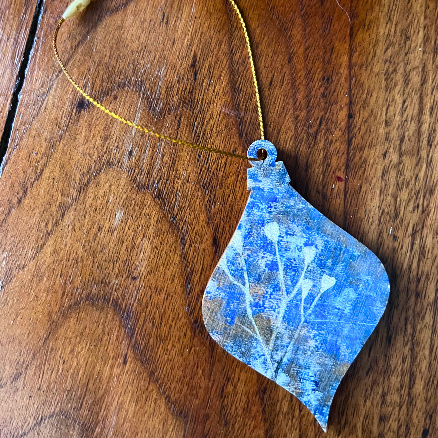 'Glisten' Wooden Decoration