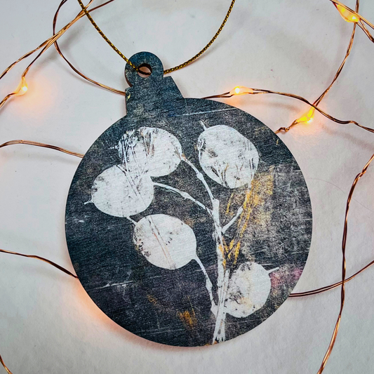 'Honesty' Wooden Decoration