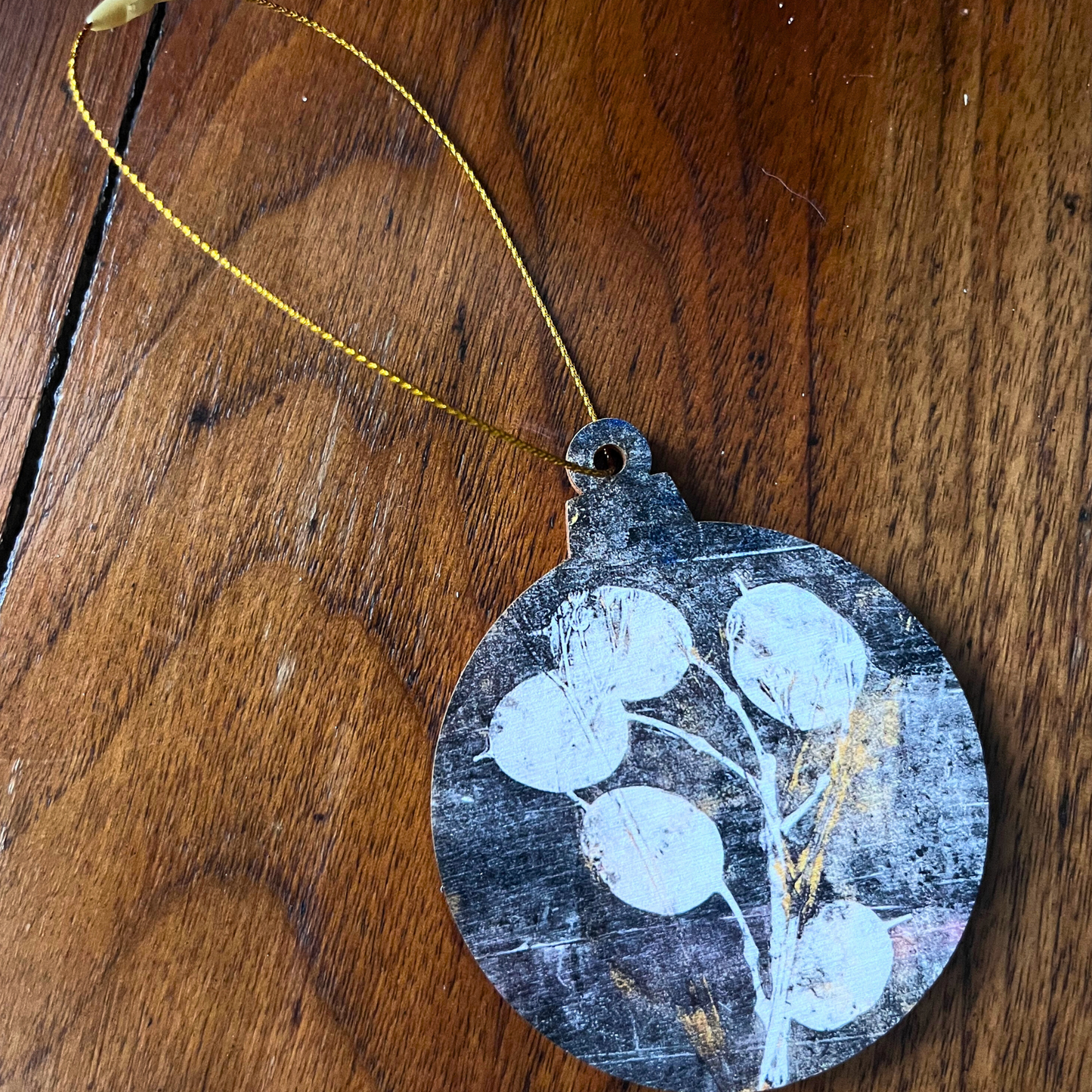 'Honesty' Wooden Decoration